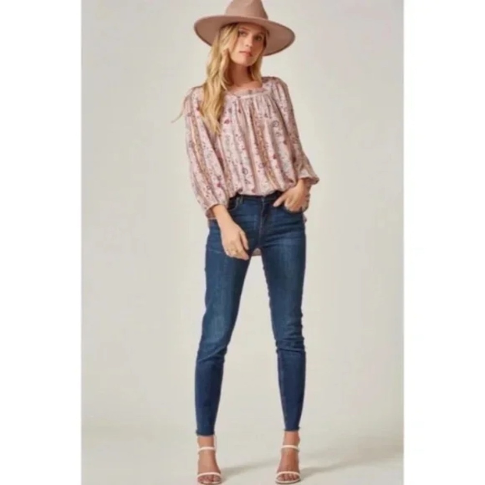 Mauve Bohemian Floral Print Peasant Long Sleeve Tie Back Square Neck Blouse - Picture 5 of 6